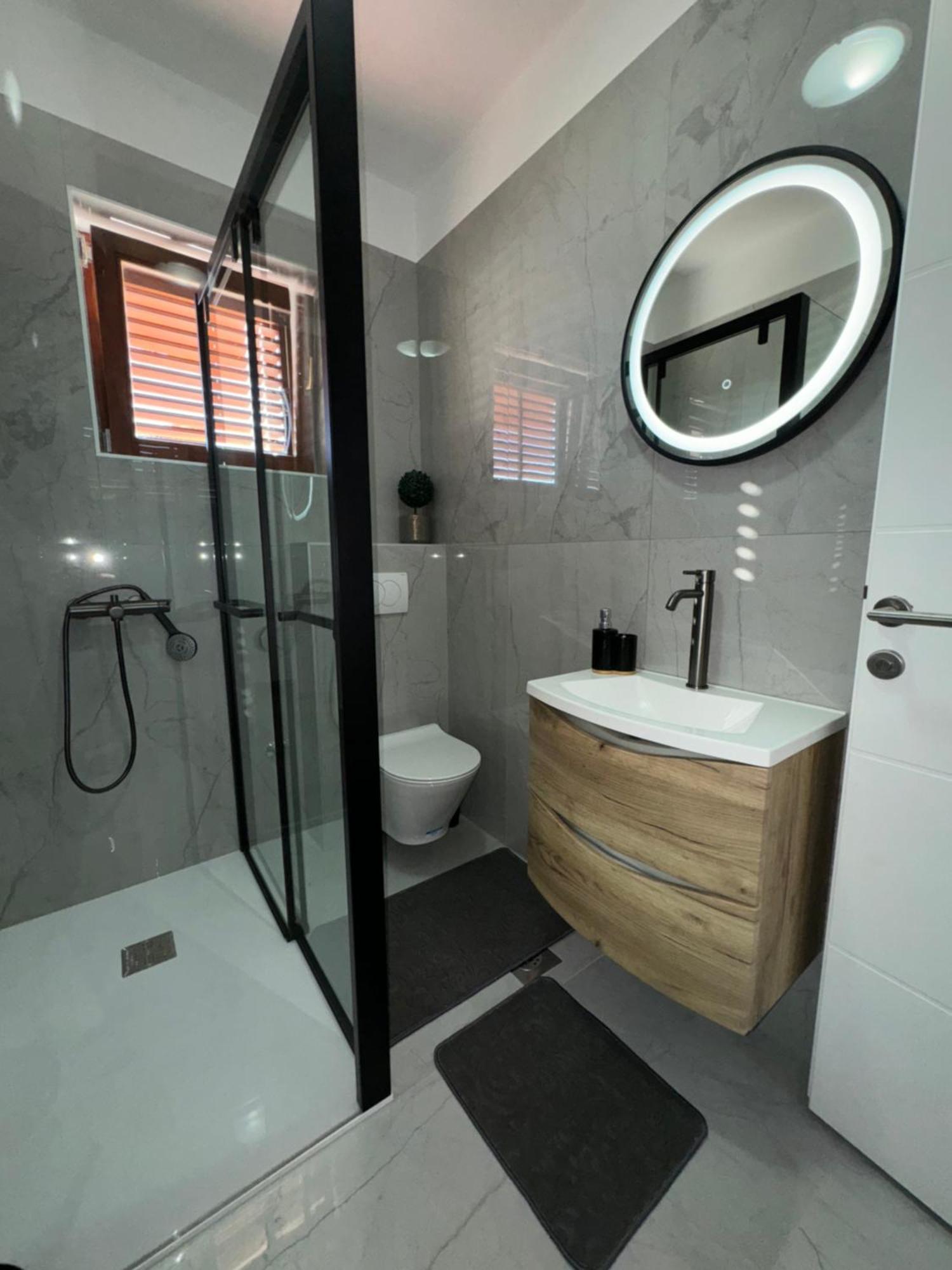 Apartmani Meri Jezera Exteriör bild